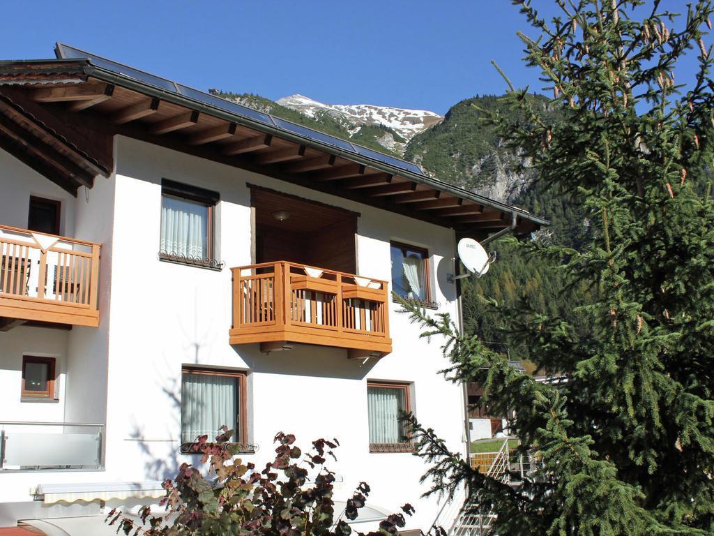 Haus Talblick Hotel Pettneu am Arlberg Exterior photo